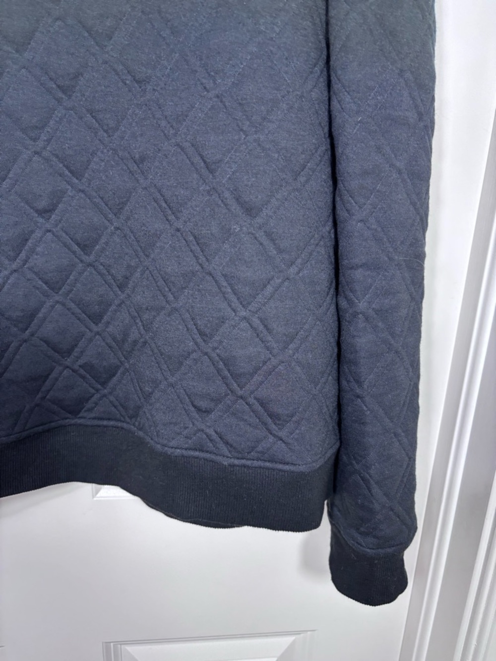 Tuckernuck Sport Puff Sleeve Quilted Stretch Campbell Pullover Women’s XL Black - Picture 2 of 7